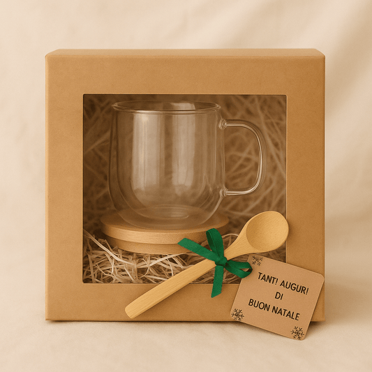 Tazza in Vetro con Sottotazza e Cucchiaino – Idea Regalo Natalizia in Box - Sorelle Kreative
