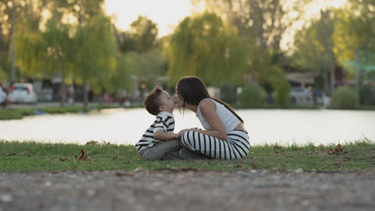 Preset Lightroom Autumn Glow | 15 filtri per foto calde e naturali – Mobile e Desktop